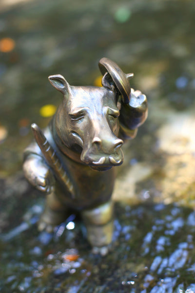 Brad Oldham bronze hippo sculpture Frenchman